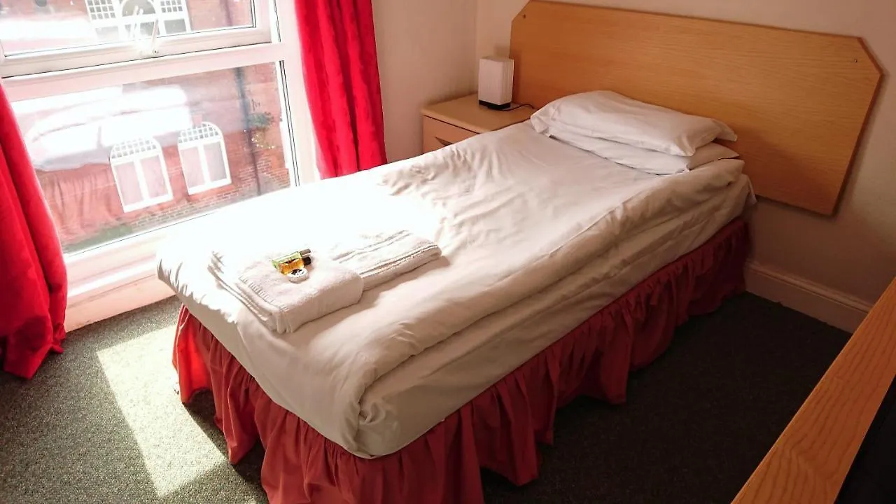 The Wellington Hotel Howden